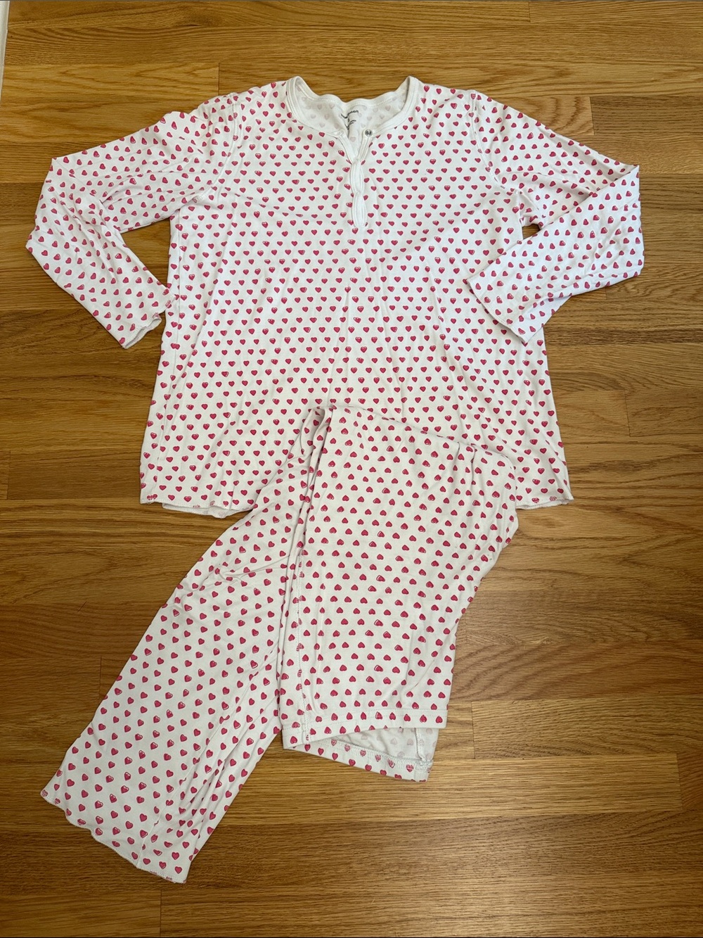 Roller Rabbit White Pajama Set with Pink Heart Print
